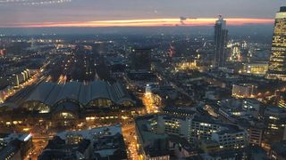 Während einer Wirtschaftsdelegationsreise Ende 2019 hat der Cluster Automotive diverse Unternehmen wie BMW China Services Co. Ltd. besucht, um einen genauen Eindruck zu bekommen, wie man vor Ort dem Thema Smart Mobility begegnet.  (BI)