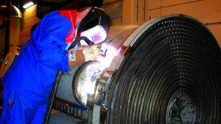 Schweißen von großen Spiralwärmetauschern mit dem Fast-Root-Prozess. (Archiv: Vogel Business Media)