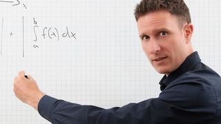 Der Autor, Rainer Ammel, ist Mathematiklehrer, Schulpsychologe, Sachbuchautor und Entwickler der Mathematiklernplattform „Mathegym.de“. (Bild: Rainer Ammel)