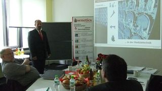 In persönlicher Atmosphäre vermittelt der Chrashkurs alles, was Zulieferer in der Medizintechnik wissen müssen (Bild: Senetics)