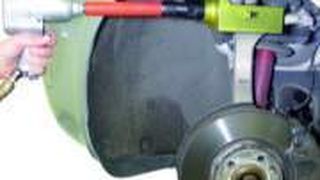 Der Ausdrücker von Klann ermöglicht die Demontage von festsitzenden Klemmschrauben. (Foto: Klann)