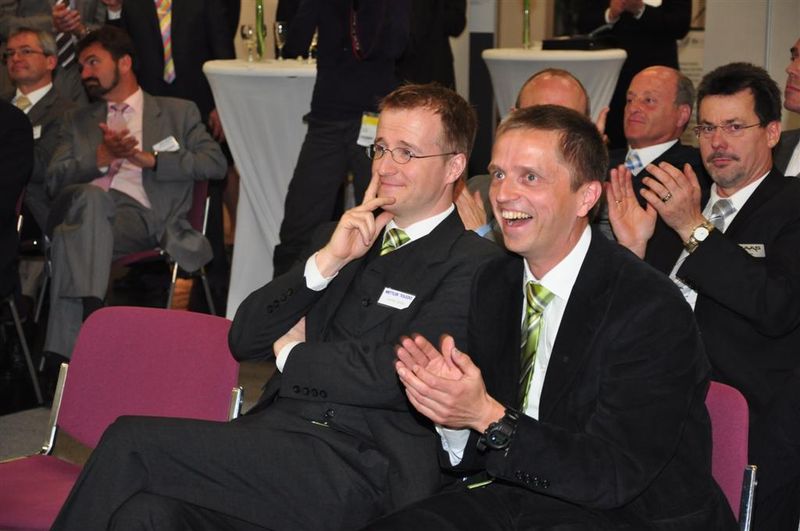 Der Jubel ist groß... (Archiv: Vogel Business Media)