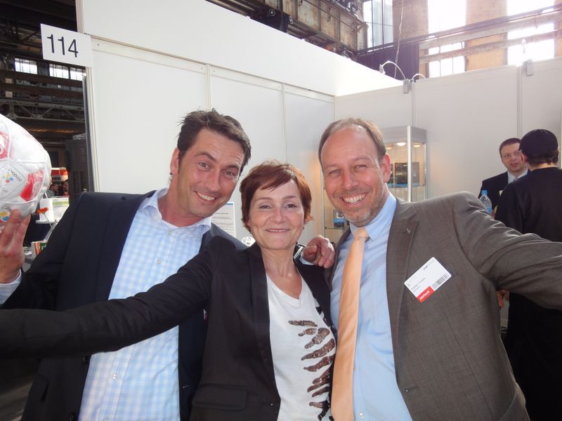 (v.l.) Eine lustige Truppe: Dirk Michaelis, Cisco, Sandra Wimmer und Stefan Grewe, Sennheiser (Archiv: Vogel Business Media)