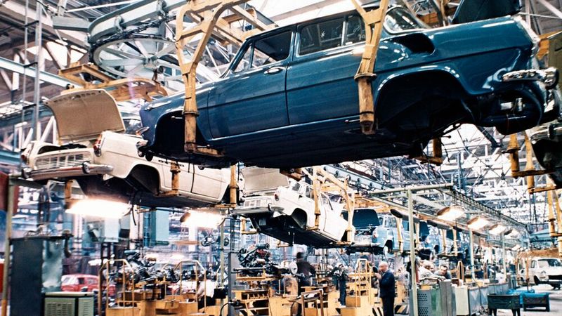 Rolle rückwärts – Im Jahr 1964 wechselte Skoda vom modernen Antriebslayout aufs Heckmotorkonzept, der Skoda 1000 MB punktete aber mit billigen Preisen. (Bild: Skoda)