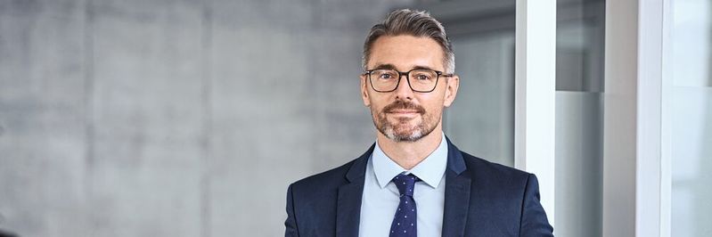 Eine Studie von Heuse Interim hat den Einsatz von Interim-Managern im Maschinen und Anlagenbau untersucht.(Bild:  Rido - stock.adobe.com)