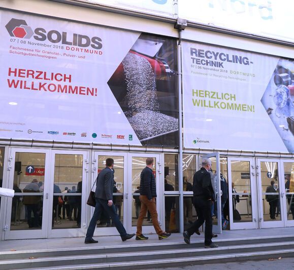 Die Solids in Dortmund bietet auch in diesem Jahr wieder die Möglichkeit zu fachlichem Austausch mit Experten.