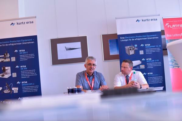 Am Stand von Kurtz Ersa. (Bild: Johannes Untch/Vogel Business Media)