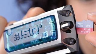 Der daumengrosse Logger MSR165 ist prädestiniert für lange Aufzeichnungen von Schwingungs- oder Vibrationsmuster. (Bild: MSR)