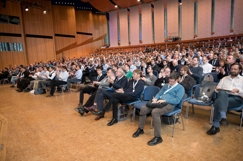 Impressionen vom ESE Kongress 2022, der zum 15. Mal stattfand. Mehr als 1200 Professionals tauschten sich fünf Tage lang intensiv zu allen relevanten Software-Themen aus.  (Bild: ESE Kongress )