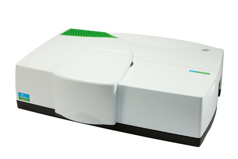 Das Lambda 1050 von Perkin Elmer: viele Zubehöre, vor allem auch für Festproben; modularer Aufbau (Bild: Perkin Elmer)