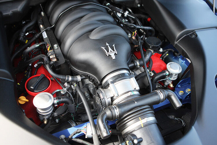 Starkes Stück: Unverändert bleibt der 4,7-Liter-Achtzylinder mit 338 kW/460 PS, der weiterhin eine Höchstgeschwindigkeit von 303 km/h erlaubt. (Foto: Maserati)