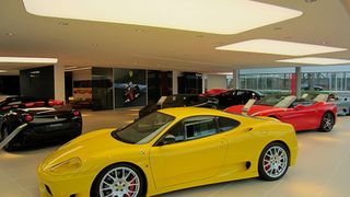 Tamsen hat seinen Ferrari-Schauraum neu gestaltet. (Foto: Tamsen)
