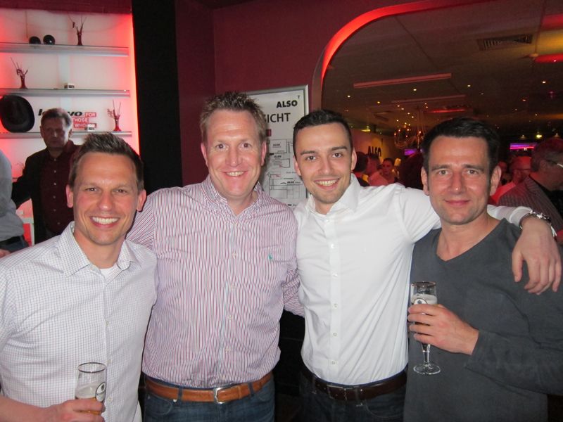 (v. l.) Gerald Fuchs und Nico Greiner, Lenovo, Marko Simmank, Cyberport, und Björn Kaun, Lenovo (Bild: IT-BUSINESS)