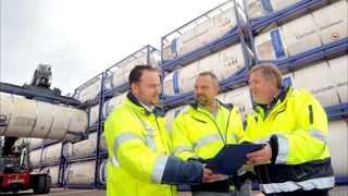 Hempt-Geschäftsführer Enrico Finelli (links) und sein Team bei der Arbeit. (Bild: Hempt/Alessandro Balzarin)