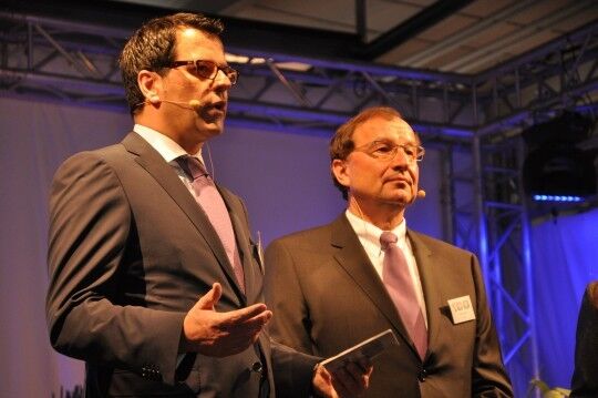 Die beiden Beresa-Geschäftsführer Thomas Spiegelhalter und Winfried Hötte begrüßten die Gäste. (Foto Richter)
