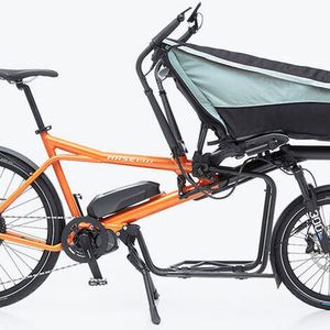 Platz 4: Das Lastenrad Pino nahm seinen Ursprung bereits vor etwa 35 Jahren, ist einem Freund zuliebe entwickelt worden und hat sich über die Jahre den neuen Anforderungen angepasst. Wie es zur Entwicklung kam und was das E-Cargobike für Zwei heute ausmacht, lesen Sie in diesem Artikel. (Bild:  Hase Bikes)