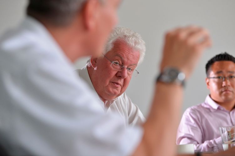 ...ebenso wie Joachim von Maltzan, Leiter des Ressorts Management & Handel von »kfz-betrieb«. (Untch / Vogel Business Media)