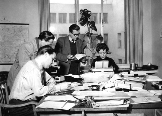 In den Büros im 20. Jahrhundert wurde vor allem papierbasiert gearbeitet.(Bild:  International Workplace Group)