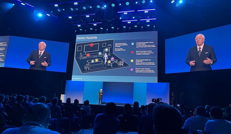 Abbildung 13: In Frankreich verhaftet, in Schweden ins Gefängnis gesteckt, in die USA ausgeliefert, saß er dort 5 Jahre einer 12jährigen Haftstrafe ab und wurde danach, 1974, Berater des FBI und einer der bekanntesten Sachverständigen der USA. (Bild: Ostler/ Vogel IT-Medien GmbH)