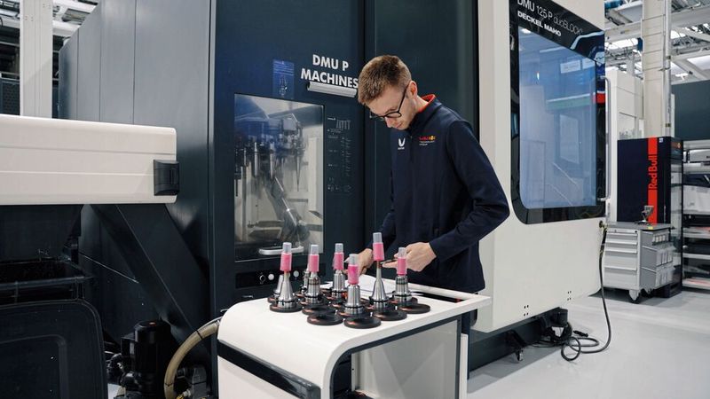 High-speed machining places demanding requirements on spindle lubrication and thermal management. (Source: Exxon Mobil)
