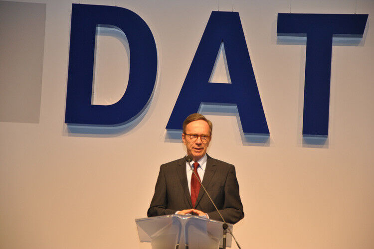 Matthias Wissmann, Präsident des VDA, ist der Meinung, dass die Automobilwirtschaft sich ein Leben ohne die Daten der DAT nicht vorstellen könne. (Foto: v. Maltzan)