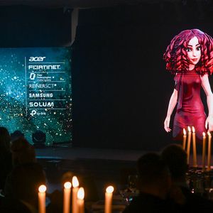 Die KI Besa begrüßte die Gäste.(Bild:  Hannes Magerstädt)