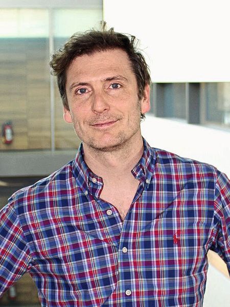 Prof. Bernd Knöll forscht am Institut für Physiologische Chemie der Universität Ulm (Bild: Institut für Physiologische Chemie / Universität Ulm)
