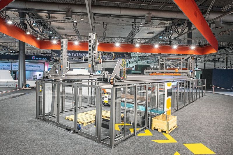 Um das Abräumen der Laserschneidanlage noch flexibler zu machen, erweiterte Bystronic die Entladefunktion von Bytrans Cross durch das Modul Bysort. (Bystronic)