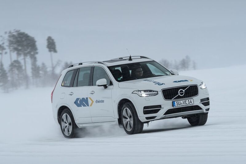 Ein Prototyp läuft im Wintertest-Programm der Firma im harten Einsatz. (GKN/Dean Smith)