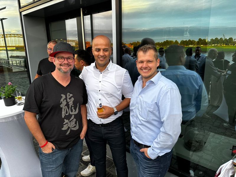 (v. l.) Jens Greeb (MSI), Wikas Narander (S&K) und Torben Reimer (ENDORFY). (Bild: Vogel IT-Medien)