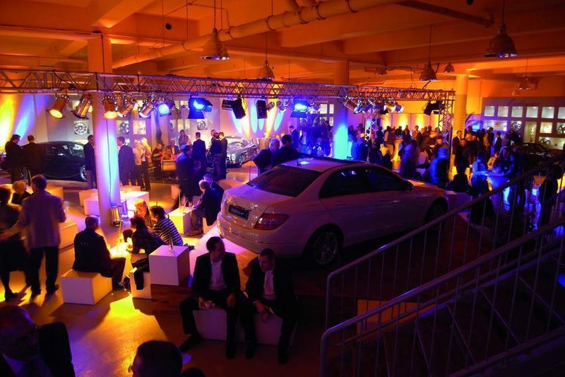 Star-Lounge: Rund 700 geladene Gäste verbrachten einen entspannten Abend mit leckeren Cocktails, Lounge-Musik und feinem Essen. (Archiv: Vogel Business Media)