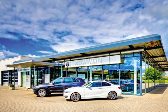 In Wetzlar ist einer der elf BMW- und Mini-Standorte der Gruppe.(Bild:  Wahl)