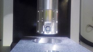 Das EWA-System wurde von Big Kaiser auf Basis seiner digitalen Feinbohrköpfe EWE und seiner  Präzisions-Ausdrehköpfe EWN entwickelt. (Big Kaiser)