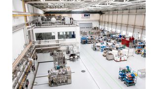 Les marchés pharmaceutiques, cosmétiques et biotechnologiques sont extrêmement règlementés (Pharmacopée Européenne, BPF UE 2022…). À ce titre, l’innovation est complexe vis-à-vis des autorités, mais surtout pour les industriels, en vertu du principe de précaution.  (Source : BWT Pharma)