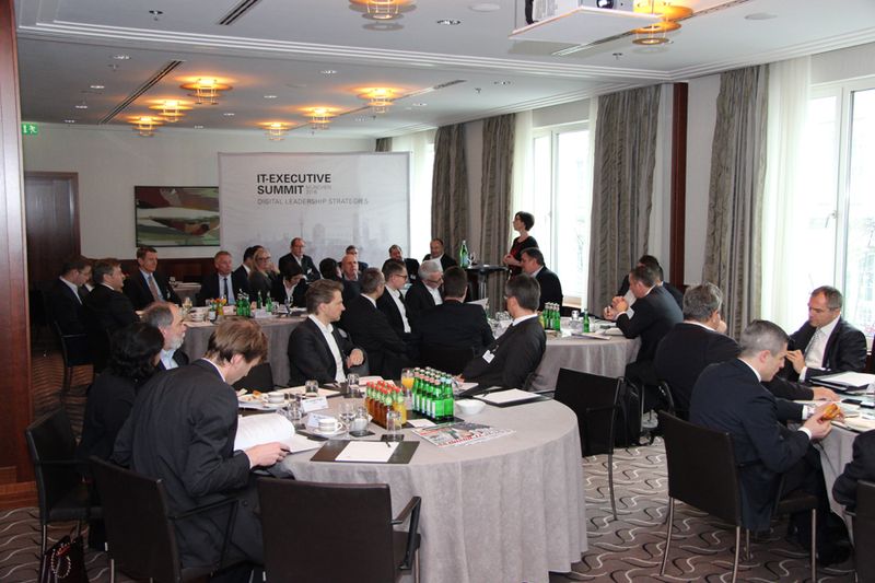 Großer Zuspruch: Auch in diesem Jahr war der Summit mit 45 Gästen bis auf den letzten Platz besetzt. (Bild: Vogel IT-Medien)