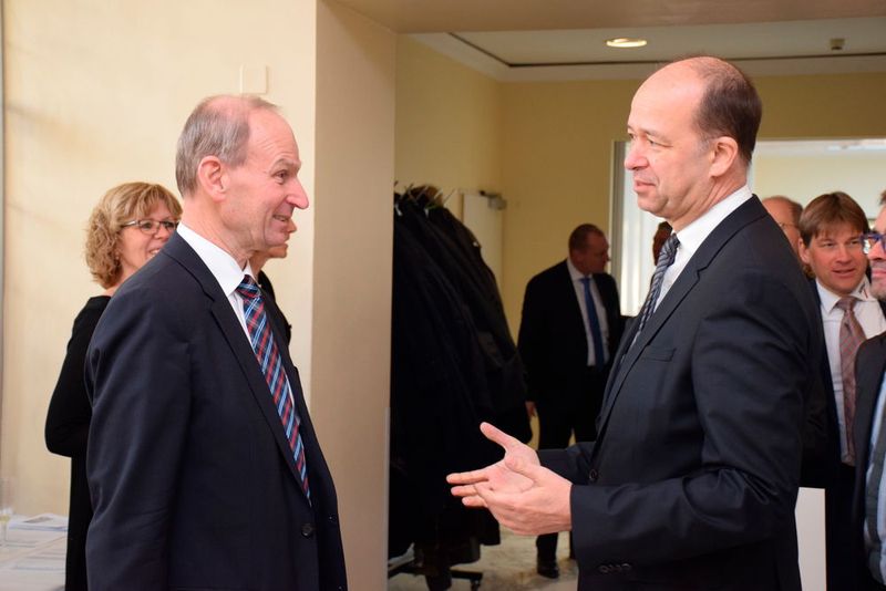 ... ZDK-Hauptgeschäftsführer Dr. Axel Koblitz, ... (Wenz)