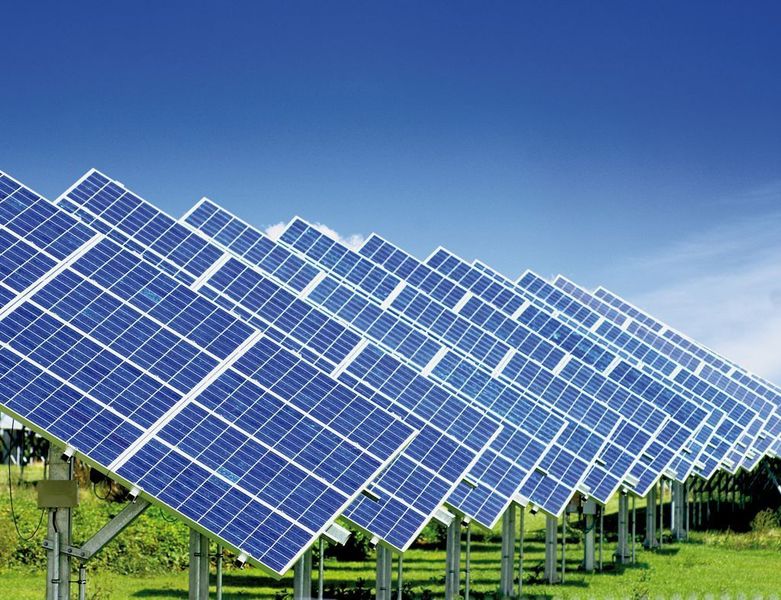 Bild 2: Nachgeführte Photovoltaik-Anlagen benötigen für jedes Modul zusätzliche Wälzlager. (Archiv: Vogel Business Media)