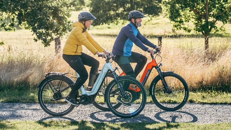 Victoria bietet ein vollgefedertes und gut ausgestattetes Pedelec an.(Bild:  Hartje)