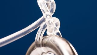 K-Highlight, das auch „dicke Fische“ fest am Haken hält: Angelschnüre und Netze aus dem Polyamid Ultramid C37LC sind reiß- und knotenfester, wie die Basf beschreibt. Auch die Herstellung der Filamente sei wesentlich einfacher als mit üblichen PA-Werkstoffen. Ein H (Basf)