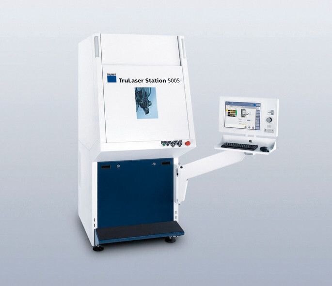 Ebenfalls eine Blechexpo-Neuheit: Die Trulaser Station 5005 – eine kompakte Schweißstation, die einen günstigen Einstieg ins Laserschweißen bietet und einfach in der Handhabung ist. (Bild: Trumpf)