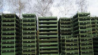 Mit Überbeständen, langen Durchlaufzeiten und hohen Kosten für Behälter und Paletten haben viele Unternehmen Probleme, die das Fraunhofer-Institut für Materialfluss und Logistik beheben will. Bild: Fraunhofer IML (Archiv: Vogel Business Media)