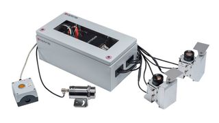 Le système de contrôle du verre Bottom up en version GIS 640i G7 avec obturateurs ouverts. (Source : Optris GmbH)