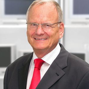Hans-Peter Haase hat den CE-Hersteller Grundig wieder in die Erfolgszone gelenkt und zieht sich nun aus dem operativen Geschäft zurück.