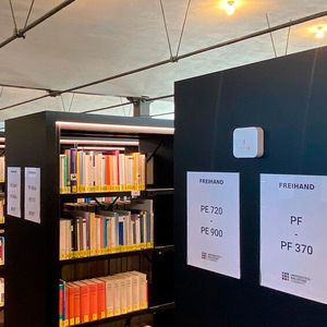 In der Bibliothek der TU Chemnitz ist bereits eine Testanlage der Navigation installiert. 