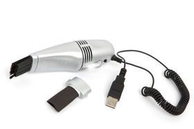 Zu Ostern eine saubere Tastatur? Der USB-Staubsauger, der es möglich macht, kostet bei www.monsterzeug.de 12,95 Euro. (Bild: www.monsterzeug.de)