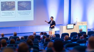 Die aufrüttelnde Opening Keynote von Prof. Dr. Feiyu Xu begeisterte die Teilnehmenden auf der Automation 2026. (Bild: VDI Wissensforum)