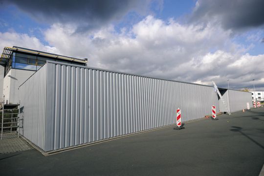 Die Cover-Halle hat Platz für rund 500 Rädersätze. (Archiv: Vogel Business Media)