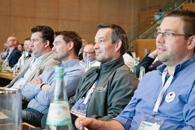 Guter Vortrag = aufmerksame Zuhörer: Alexander Krebs (KIT-Technologies), Markus Funk (CyCOM Computer), Thorsten Dampf, Tobias Heinl (dampf.it) (Synaxon)