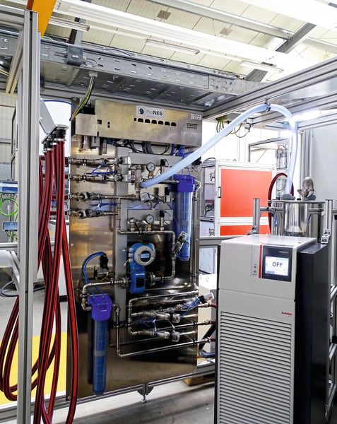 Abb.1: Die Presto A45t Sonderlösung als Teil des Prüfstandes „batterieinspektor“. (Bild: Julabo)