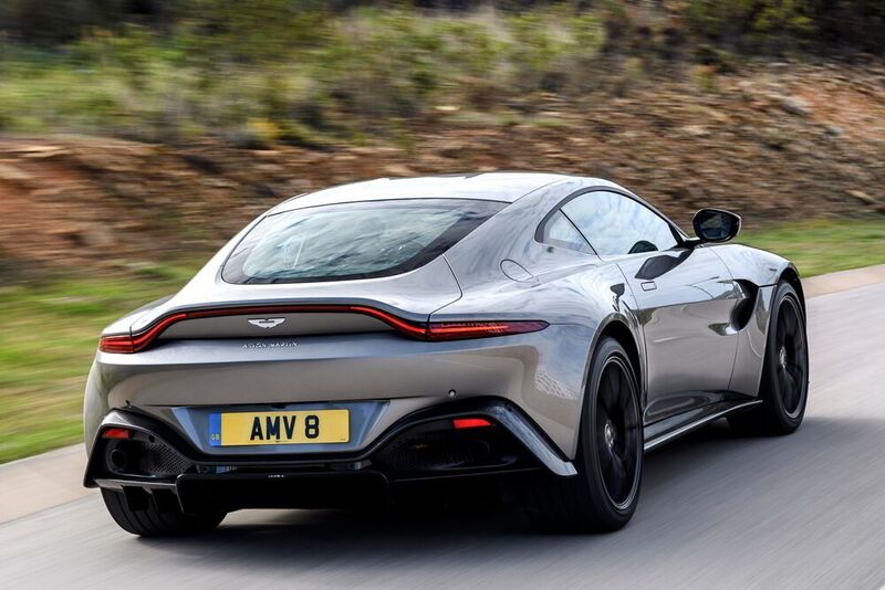 Mit AMG-Kraft schafft der Vantage auf Wunsch bis zu 314 km/h. (Aston Martin)